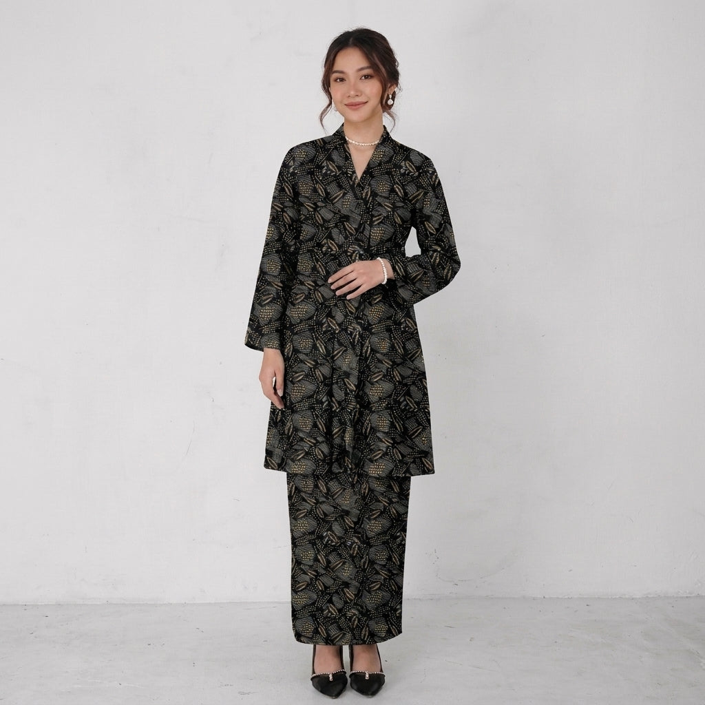 PREMIUM EXCLUSIVE LEAF PRINTED MUSLIMAH LONG KEBAYA