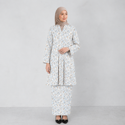 PREMIUM DELICATE FLORAL PRINTED KEBAYA